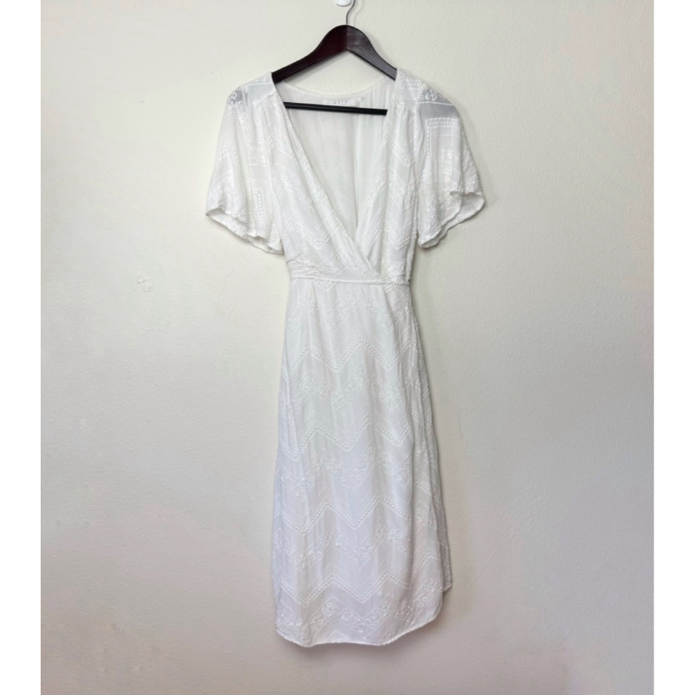 ASTR The Label Women White Wrap Dress Large Girlhood Cottagecore Romantic Whimsy
